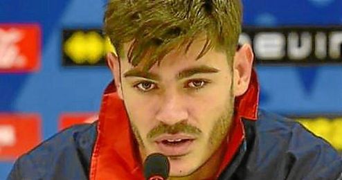 El joven centrocampista fichó el pasado verano por el Rayo. El joven centrocampista fichó el pasado verano por el Rayo.