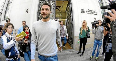 Vicente Iborra a la salida de la Fiscalía. Vicente Iborra a la salida de la Fiscalía.