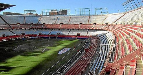 El Sánchez Pizjuán ya acogió en mayo un España-Bolivia. El Sánchez Pizjuán ya acogió en mayo un España-Bolivia.