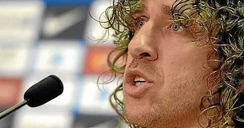 Puyol en sala de prensa del Camp Nou. Puyol en sala de prensa del Camp Nou.