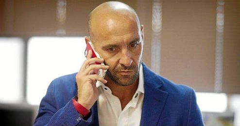 A buen seguro, Monchi vivirá este mes de enero más pegado al móvil que nunca. A buen seguro, Monchi vivirá este mes de enero más pegado al móvil que nunca.