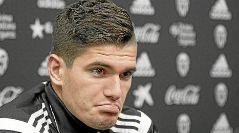 El argentino trata de restar tensión a un choque clave. El argentino trata de restar tensión a un choque clave.