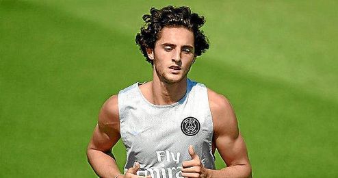 Rabiot en un entrenamiento con el club parisino. Rabiot en un entrenamiento con el club parisino.