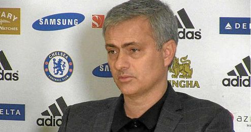 José Mourinho en rueda de prensa. José Mourinho en rueda de prensa.