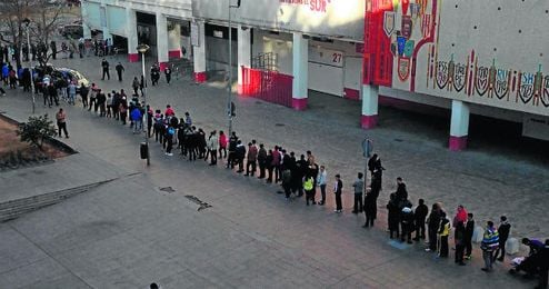 Imagen de las colas vividas estos días atrás. Imagen de las colas vividas estos días atrás.