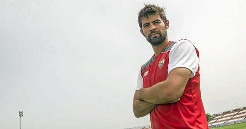 Coke espera con ganas el partido de esta tarde. Coke espera con ganas el partido de esta tarde.