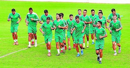 La plantilla heliopolitana es, hasta el momento, la segunda más castigada por las lesiones. La plantilla heliopolitana es, hasta el momento, la segunda más castigada por las lesiones.