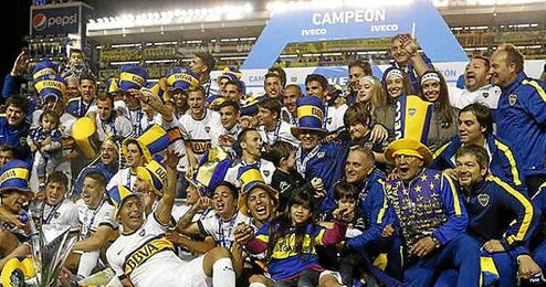 Los jugadores de Boca festejando el título. Los jugadores de Boca festejando el título.