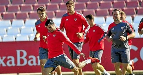 Reyes, Juan Muñoz y Llorente, titulares en el amistoso ante el Lugo. Reyes, Juan Muñoz y Llorente, titulares en el amistoso ante el Lugo.