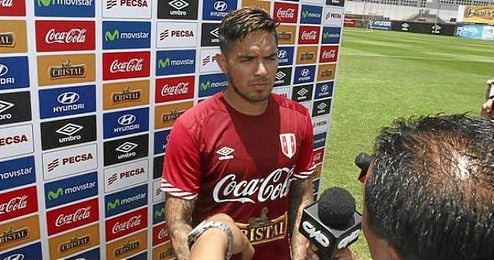 "Con el Fiorentina tengo la experiencia de haber entrado al partido desde el banquillo y a los cinco minutos hacer gol", recordó Vargas. "Con el Fiorentina tengo la experiencia de haber entrado al partido desde el banquillo y a los cinco minutos hacer gol", recordó Vargas.