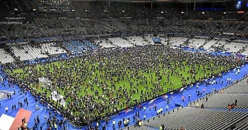 El Stade de France tiene una capacidad para 81.000 personas. El Stade de France tiene una capacidad para 81.000 personas.
