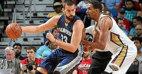 Gasol se impuso tanto en defensa como en ataque. Gasol se impuso tanto en defensa como en ataque.