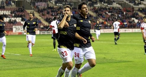 El Sevilla ganó el Logroñés su primer encuentro fuera del curso. El Sevilla ganó el Logroñés su primer encuentro fuera del curso.