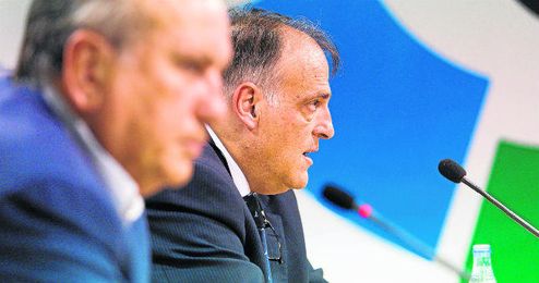 Javier Tebas, durante una asamblea de la Liga de Fútbol Profesional. Javier Tebas, durante una asamblea de la Liga de Fútbol Profesional.