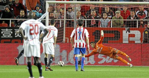 El Sporting no puntúa en el Pizjuán desde la 00/01. El Sporting no puntúa en el Pizjuán desde la 00/01.