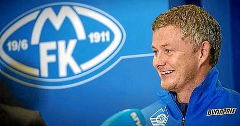 Solskjaer, técnico del Molde, admite que el Sevilla es "un rival duro". Solskjaer, técnico del Molde, admite que el Sevilla es "un rival duro".