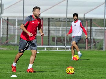 Ciro Immobile, durante un entrenamiento del Sevilla Ciro Immobile, durante un entrenamiento del Sevilla