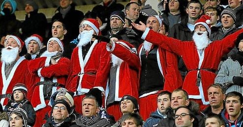 El ´Boxing Day´ propicia imágenes muy curiosas en la gradas de la Premier League. El ´Boxing Day´ propicia imágenes muy curiosas en la gradas de la Premier League.