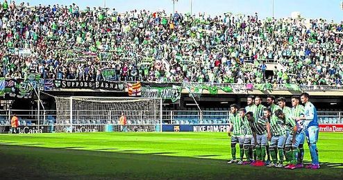 La afición heliopolitana se desplazó en masa el curso pasado al Mini Estadi. La afición heliopolitana se desplazó en masa el curso pasado al Mini Estadi.