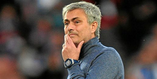 Mourinho recibe una inesperada oferta de trabajo. Mourinho recibe una inesperada oferta de trabajo.