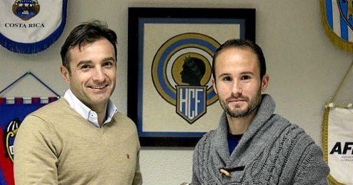 Álvaro, nuevo fichaje del Hércules. Álvaro, nuevo fichaje del Hércules.