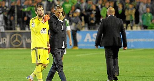 Dani Giménez, al término del encuentro. Dani Giménez, al término del encuentro.