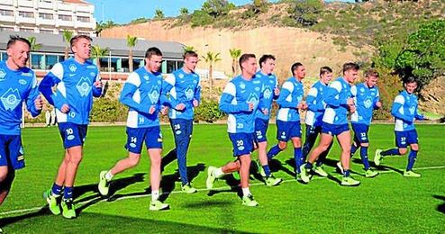 La pasada campaña, el Molde aprovechó el parón invernal para trabajar en La Manga. La pasada campaña, el Molde aprovechó el parón invernal para trabajar en La Manga.