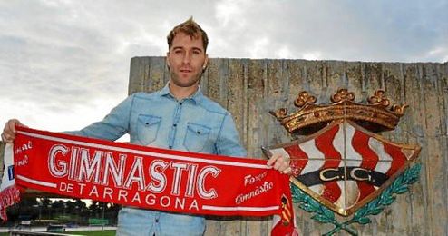 El veterano jugador fue clave en el Sabadell la temporada 2013-2014, cuando anotó 18 goles. El veterano jugador fue clave en el Sabadell la temporada 2013-2014, cuando anotó 18 goles.