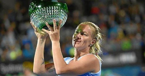 Arrolló a la portorriqueña Mónica Puig por un claro 6-0, 6-2. Arrolló a la portorriqueña Mónica Puig por un claro 6-0, 6-2.