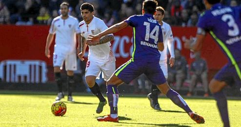 Imagen de Banega durante el encuentro. Imagen de Banega durante el encuentro.