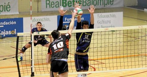 El Juvasa cayó ante el CAI Teruel. El Juvasa cayó ante el CAI Teruel.