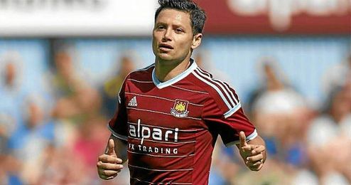 Zarate firmará finalmente por la Fiorentina. Zarate firmará finalmente por la Fiorentina.