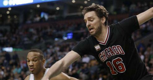 Pau Gasol no pudo evitar la derrota de los Bulls, que se complican la vida en la dura Conferencia Este Pau Gasol no pudo evitar la derrota de los Bulls, que se complican la vida en la dura Conferencia Este