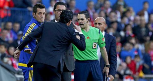 Las protestas de Emery en el Calderón le han costado dos partidos de sanción. Las protestas de Emery en el Calderón le han costado dos partidos de sanción.