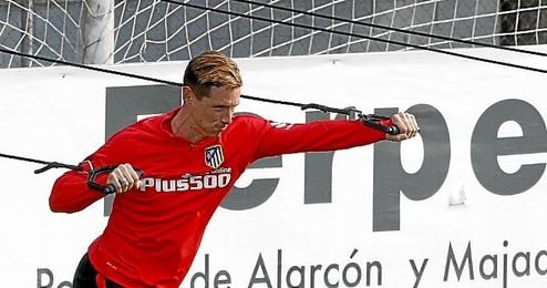 Fernando Torres durante un entrenamiento Fernando Torres durante un entrenamiento