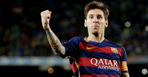 Messi consiguió hace menos de un mes su quinto balón de oro Messi consiguió hace menos de un mes su quinto balón de oro