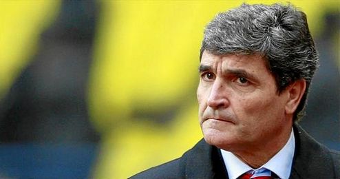 Juande Ramos escucha la oferta che. Juande Ramos escucha la oferta che.