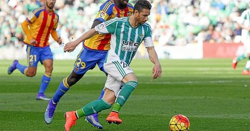 El canario anotó el único gol legal del encuentro. El canario anotó el único gol legal del encuentro.
