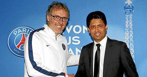 Blanc, junto a Nasser Al-Khelaïfi tras su renovación. Blanc, junto a Nasser Al-Khelaïfi tras su renovación.