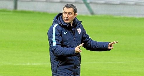 Valverde, en un entrenamiento del Athletic Club. Valverde, en un entrenamiento del Athletic Club.