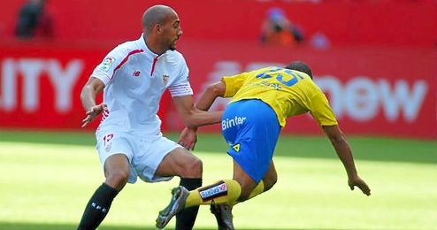 N´Zonzi, durante un lance del partido ante Las Palmas. N´Zonzi, durante un lance del partido ante Las Palmas.