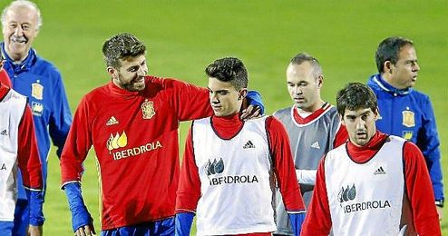 Piqué, en un entrenamiento con la selección. Piqué, en un entrenamiento con la selección.