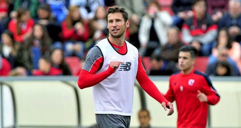 Grzegorz Krychowiak, en un entrenamiento con el Sevilla FC. Grzegorz Krychowiak, en un entrenamiento con el Sevilla FC.