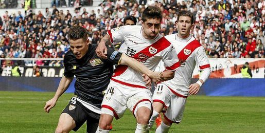 Gameiro, ante el Rayo. Gameiro, ante el Rayo.