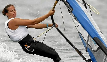 La sevillana Marina Alabau, es la mejor del equipo español en los Mundiales de la clase RS:X de vela. La sevillana Marina Alabau, es la mejor del equipo español en los Mundiales de la clase RS:X de vela.