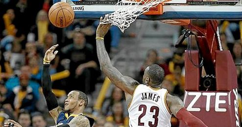 LeBron James lideró a su equipo en la victoria ante los Pacers. LeBron James lideró a su equipo en la victoria ante los Pacers.