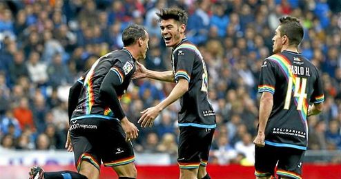 Jozabed celebra un gol con Amaya y Pablo Hernández. Jozabed celebra un gol con Amaya y Pablo Hernández.