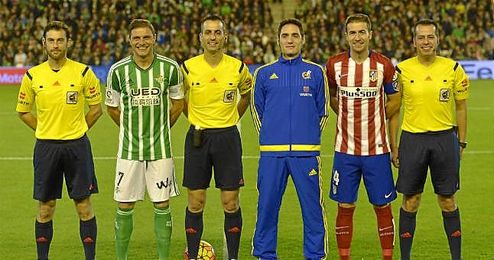 Jaime Latre dirigió el Betis-Atlético de esta campaña. Jaime Latre dirigió el Betis-Atlético de esta campaña.