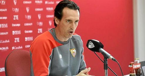 Unai Emery, en rueda de prensa. Unai Emery, en rueda de prensa.
