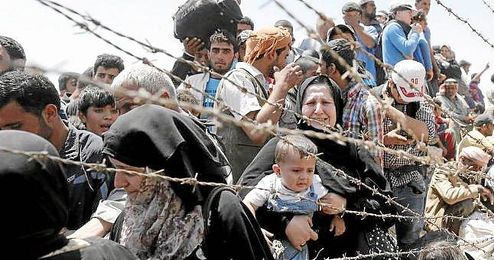 Los refugiados que lleguen a las fronteras europeas serán enviados a Turquía. Los refugiados que lleguen a las fronteras europeas serán enviados a Turquía.